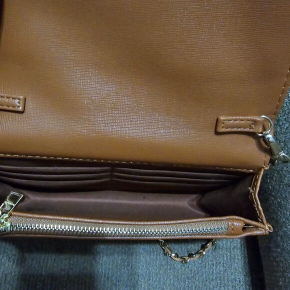 EC Bebe Los Angeles Crossbody Bag - Picture 3 of 7